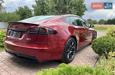 Ліфтбек Tesla Model S 2024 в 