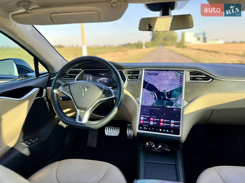 Лифтбек Tesla Model S 2013 в Новомосковске
