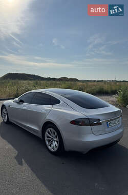 Лифтбек Tesla Model S 2018 в 