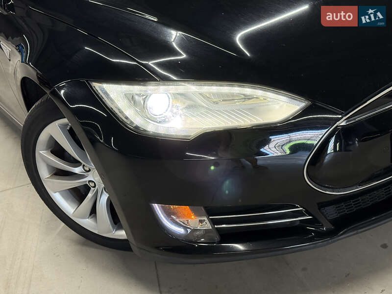 Лифтбек Tesla Model S 2016 в Владимире