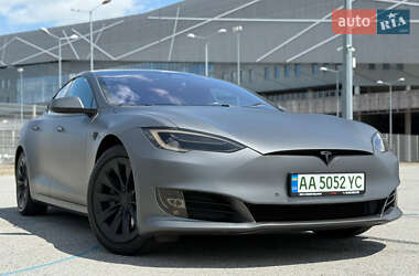 Ліфтбек Tesla Model S 2018 в 
