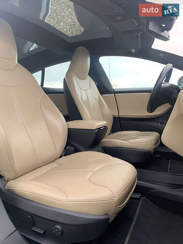 Лифтбек Tesla Model S 2015 в Львове фото 14 Лифтбек Tesla Model S 2015 в Львове