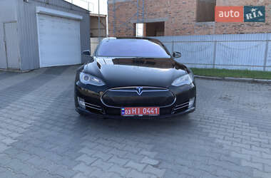Лифтбек Tesla Model S 2013 в 