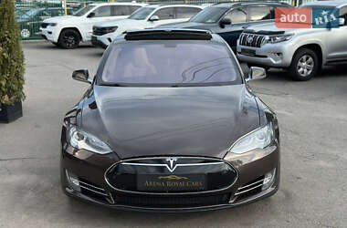 Лифтбек Tesla Model S 2013 в 