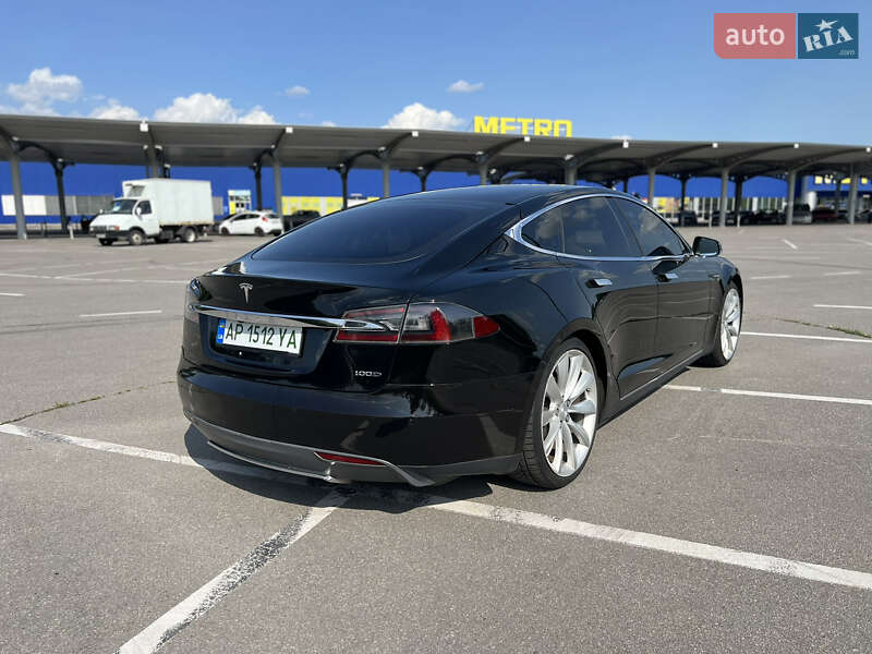 Ліфтбек Tesla Model S 2015 в Запоріжжі