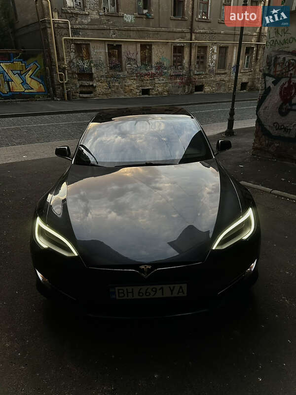 Лифтбек Tesla Model S 2017 в Одессе фото 15 Лифтбек Tesla Model S 2017 в Одессе