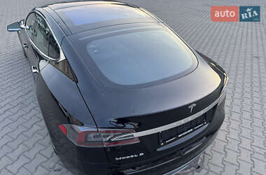 Лифтбек Tesla Model S 2014 в 