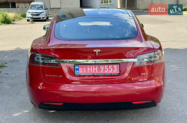 Ліфтбек Tesla Model S 2017 в 