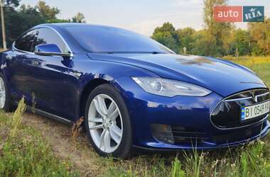 Tesla Model S 2016