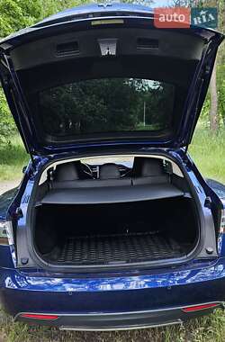 Ліфтбек Tesla Model S 2016 в 