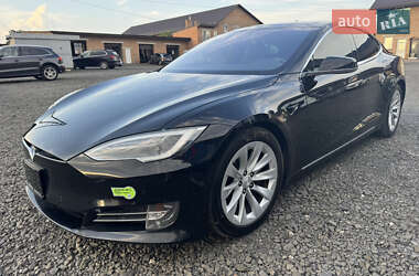 Ліфтбек Tesla Model S 2016 в 