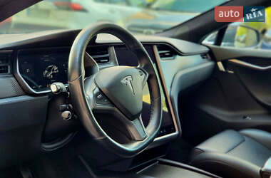 Ліфтбек Tesla Model S 2018 в 