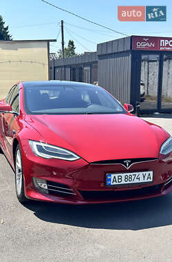 Tesla Model S 2018