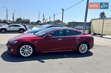 Лифтбек Tesla Model S 2018 в 