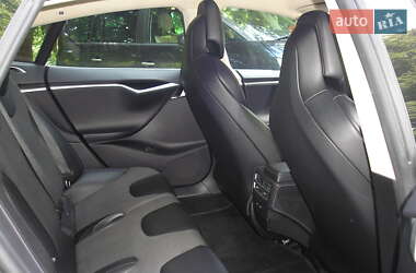 Лифтбек Tesla Model S 2017 в 