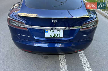 Лифтбек Tesla Model S 2017 в Киеве