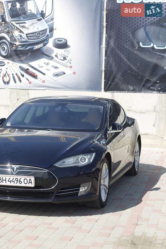 Хетчбек Tesla Model S 2014 в Одесі