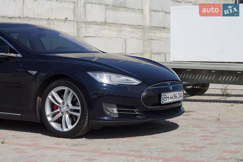 Хетчбек Tesla Model S 2014 в Одесі