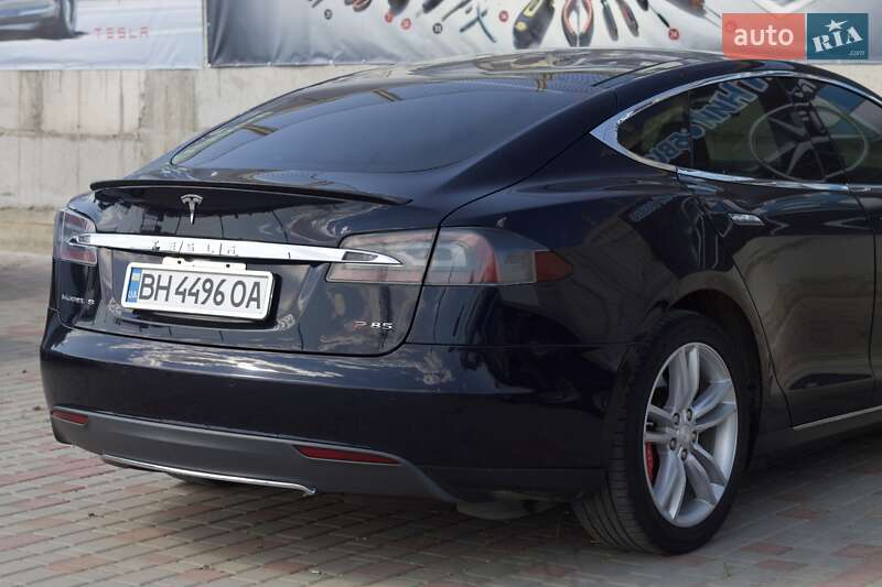 Хетчбек Tesla Model S 2014 в Одесі