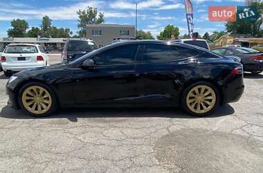 Лифтбек Tesla Model S 2018 в 