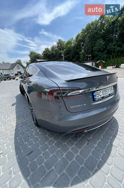 Лифтбек Tesla Model S 2014 в 