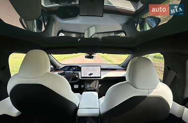 Лифтбек Tesla Model S 2022 в 