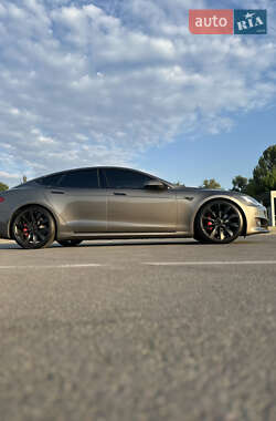 Лифтбек Tesla Model S 2016 в 