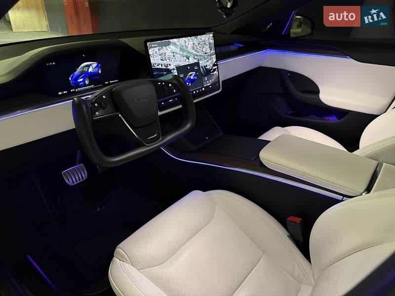 Лифтбек Tesla Model S 2022 в Днепре