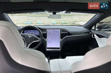 Ліфтбек Tesla Model S 2017 в 