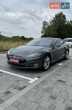 Лифтбек Tesla Model S 2013 в Львове