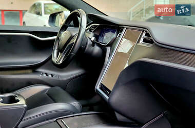 Ліфтбек Tesla Model S 2017 в 