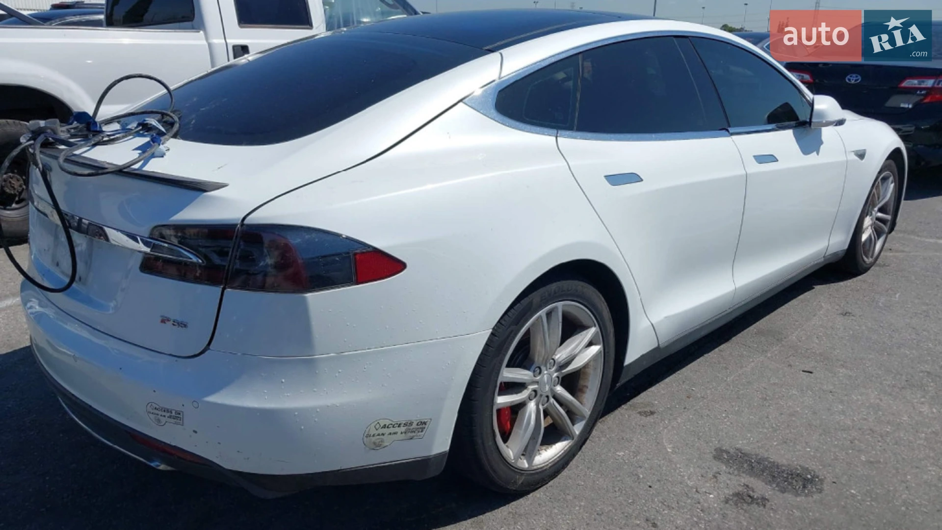 2014 Tesla Model S - мініатюра 4