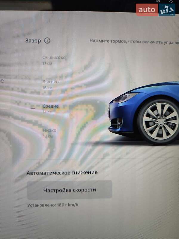 Лифтбек Tesla Model S 2016 в Киеве
