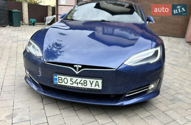 Tesla Model S 2016