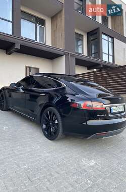 Ліфтбек Tesla Model S 2014 в 