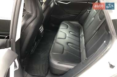 Лифтбек Tesla Model S 2016 в 