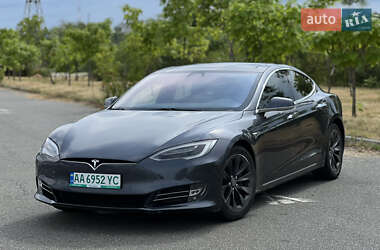 Tesla Model S 2016