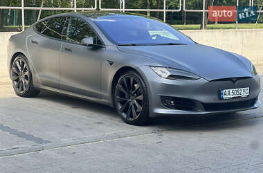 Ліфтбек Tesla Model S 2018 в 
