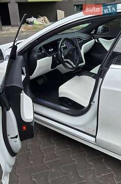 Ліфтбек Tesla Model S 2017 в 