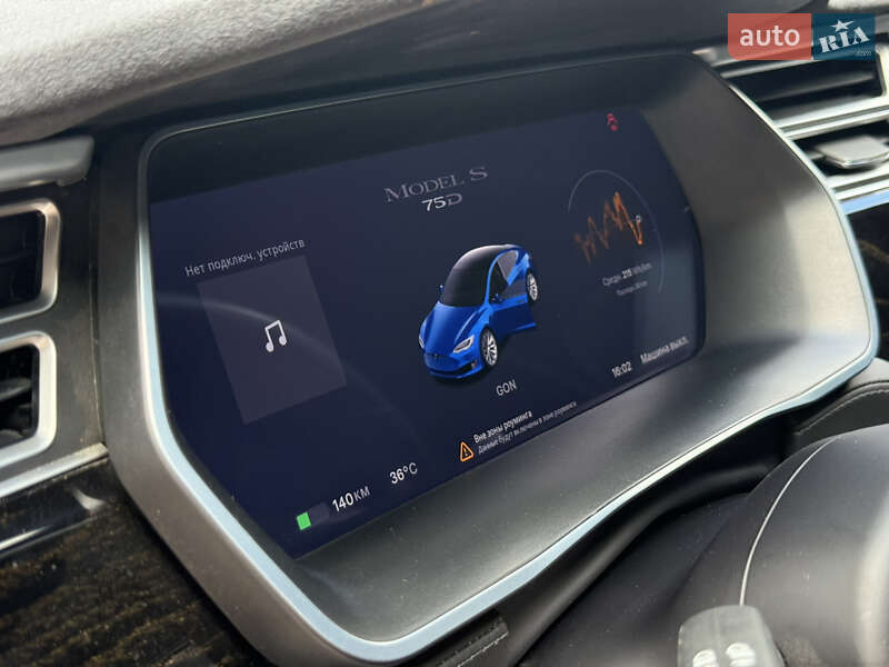 Ліфтбек Tesla Model S 2017 в Івано-Франківську