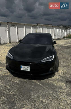 Tesla Model S 2018
