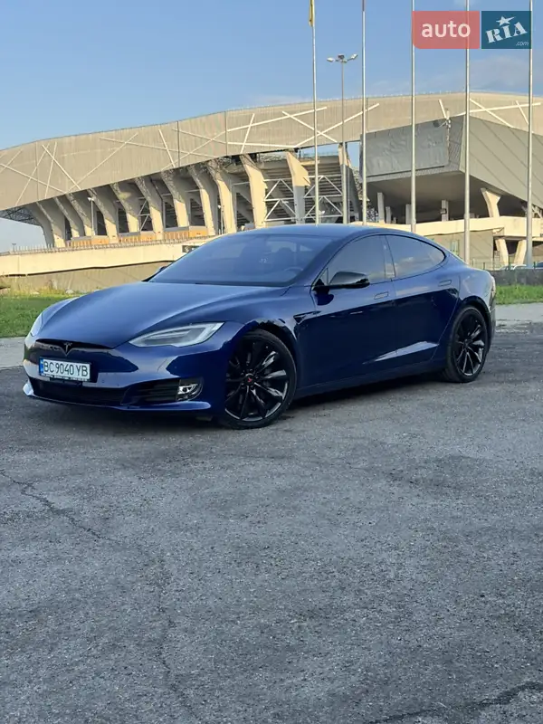 Tesla Model S 2016