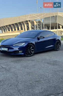 Tesla Model S 2016