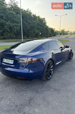 Лифтбек Tesla Model S 2016 в 