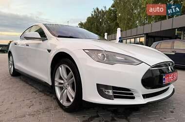 Ліфтбек Tesla Model S 2014 в 