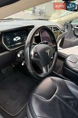 Ліфтбек Tesla Model S 2014 в 