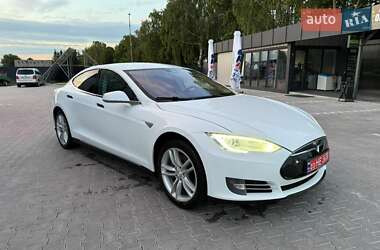 Ліфтбек Tesla Model S 2014 в 