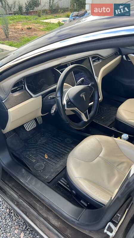 Ліфтбек Tesla Model S 2013 в Одесі