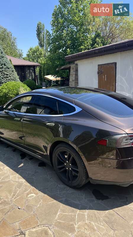 Ліфтбек Tesla Model S 2013 в Одесі