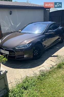Лифтбек Tesla Model S 2013 в 